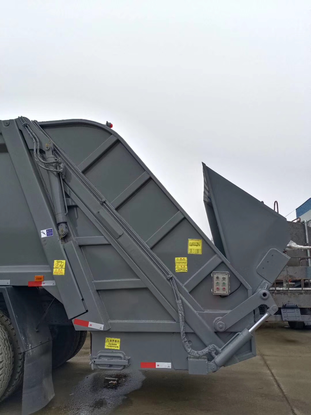 东风18吨压缩式垃圾车  程力压缩式垃圾车生产厂家 压缩垃圾车图片报价图片