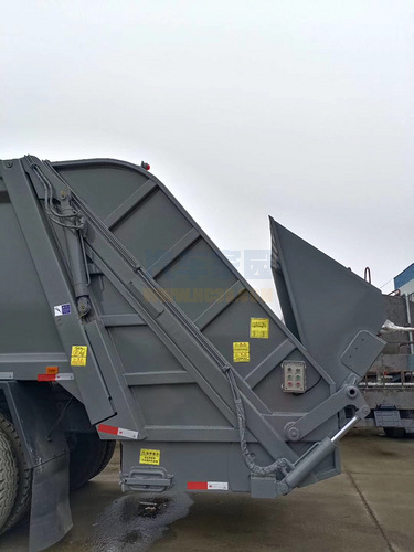 东风18吨压缩式垃圾车  程力压缩式垃圾车生产厂家 压缩垃圾车图片报价图片