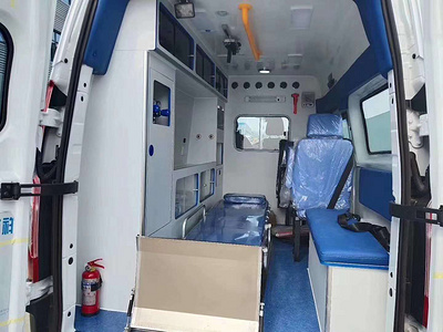 福特救护车现车直销监护型负压救护车专业厂图片