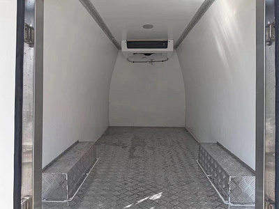 小型冷藏车-福田G7面包冷藏车降价了图片