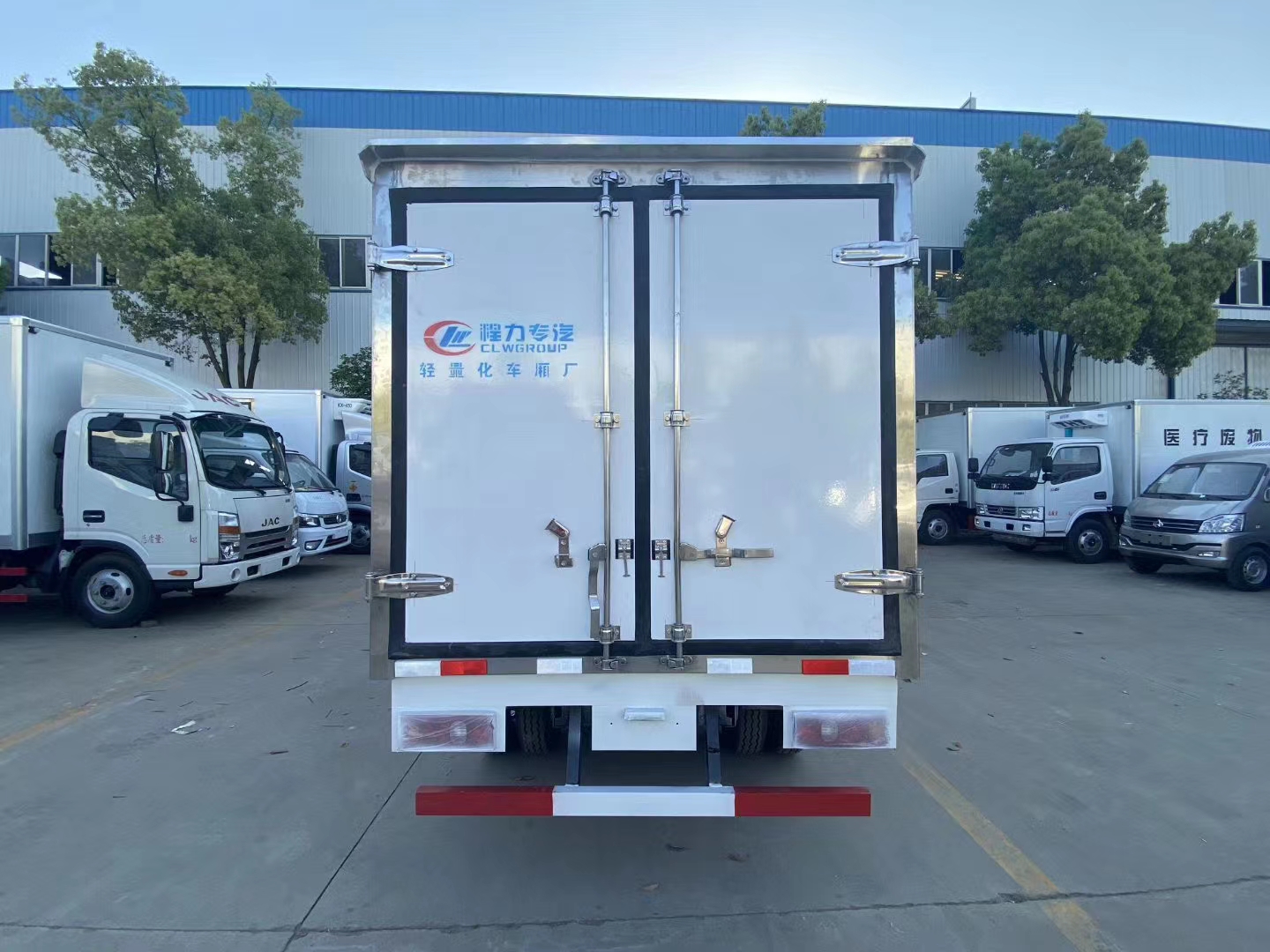 国六长安神骐3.2米冷藏车(后双轮)图片