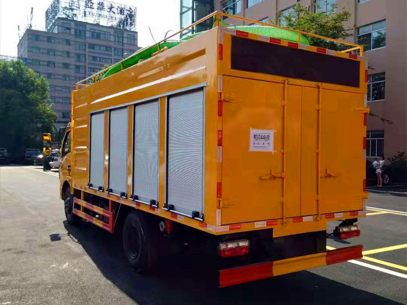 国六 东风多利卡污水处理车（5方）图片
