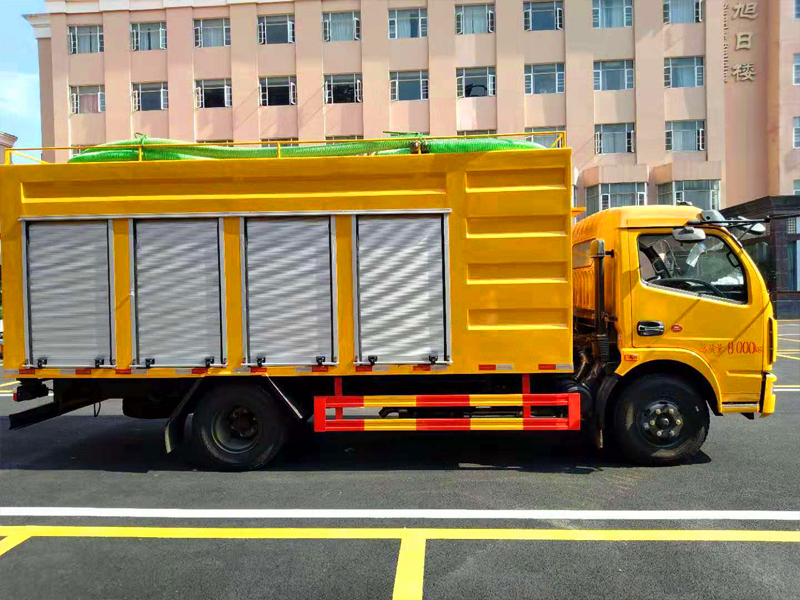 国六 东风多利卡污水处理车（5方）