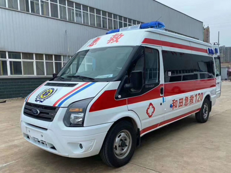 新疆和田在我司提V348负压救护车一台