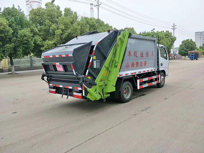 国六东风多利卡压缩垃圾车价格图片