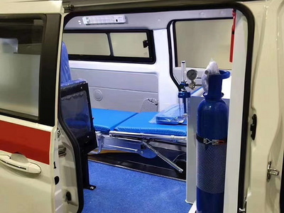 福特V348监护型救护车图片