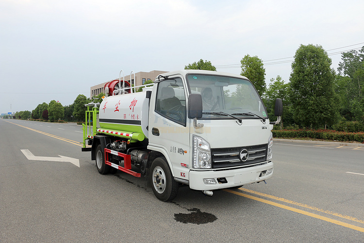 程力威牌CLW5040TDY6ZS型多功能抑尘车图片