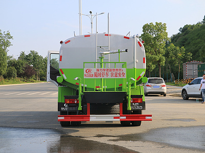 天威缘牌TWY5181GPSL6型绿化喷洒车图片