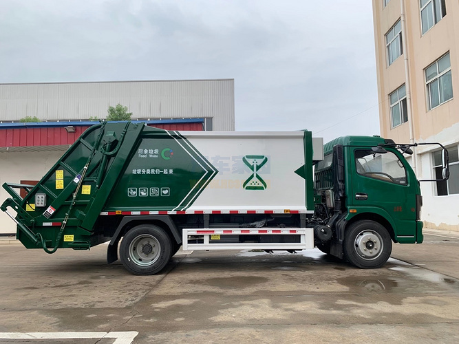 国六170马力8立方压缩垃圾车北京牌照图片