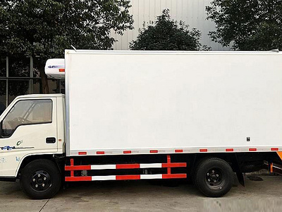 国六江铃4.2米冷藏车就是好，不信您看！图片