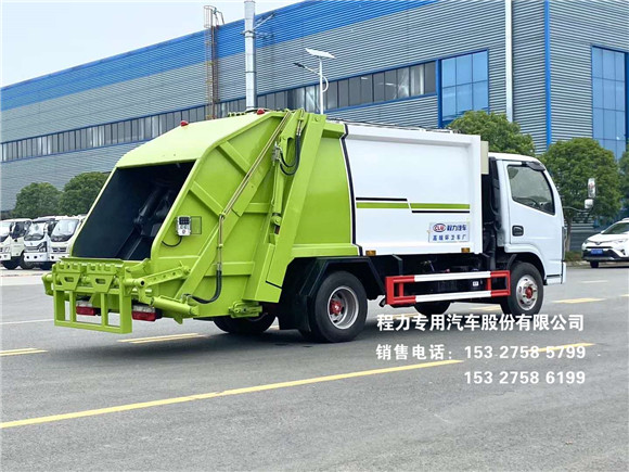 国六东风小多利卡6方压缩式垃圾车图片