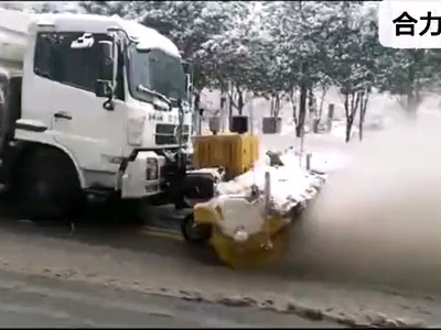 2018年武汉冬季大雪合力除雪车驰援现场