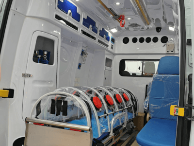 福特 全顺V362模具版 负压救护车 负压隔离舱图片