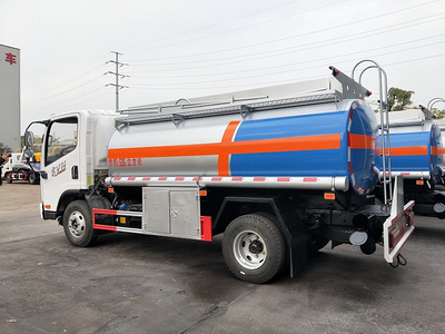 专威牌HTW5077GJYCAQ型加油车  解放5吨加油车视频图片