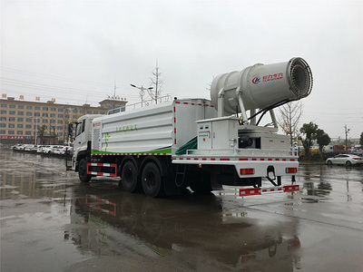 天龙120米抑尘车12吨洒水车路面养护车图片