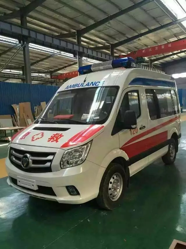 国六福田图雅诺短轴转运型救护车