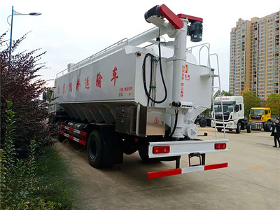 东风柳汽国六10吨散装饲料车多少钱一辆？
