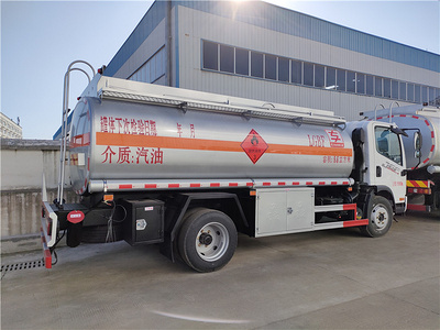 青岛解放J6F汽油9.6方加油车 国六8吨油罐车主要参数视频图片