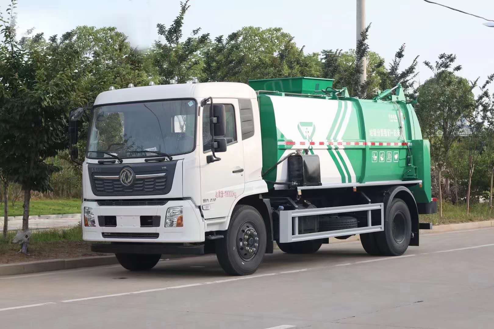 国六东风天锦餐厨垃圾车质优价廉图片