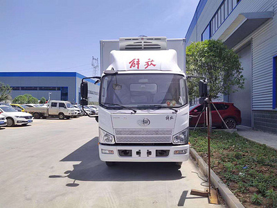 国六解放J6F冷藏车4.2米图片