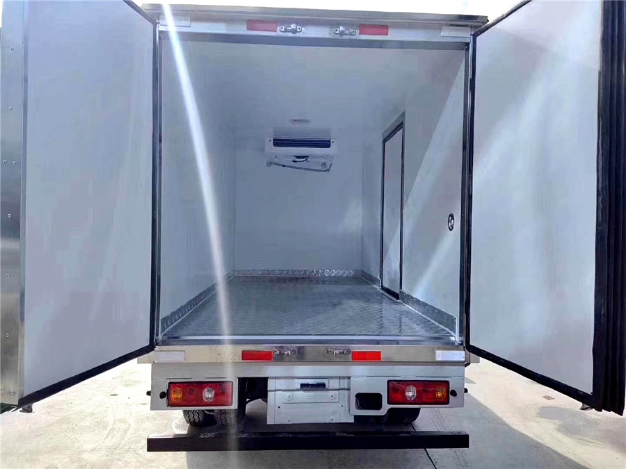 国六长安神骐3.2米冷藏车图片