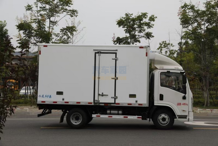 陕汽德龙国六蓝牌4.2米冷藏车九万起图片