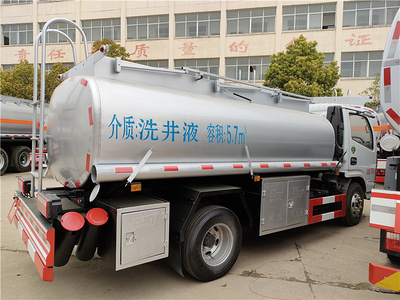 楚飞牌国六东风5.7方供液车参数  6吨普货油罐车配置图片