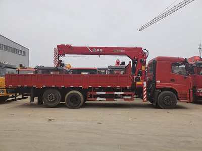 三环昊龙提升桥10吨随车吊，货箱7.1米图片
