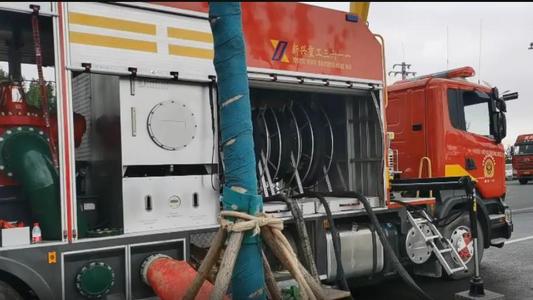 60米消防洒水车作业车演习实验视频