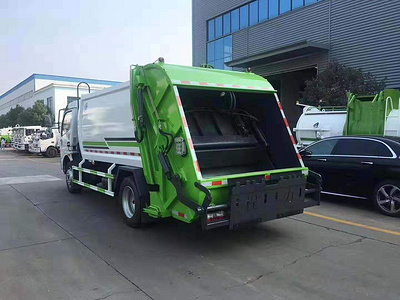 东风凯普特（8方）压缩式垃圾车图片
