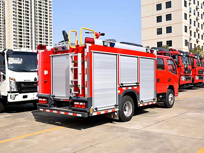 国六东风小多利卡2吨消防车图片