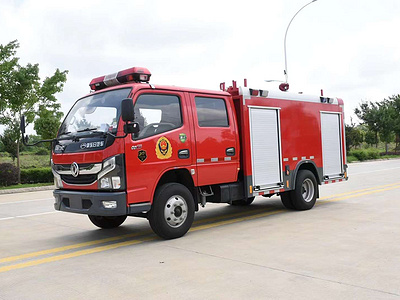 國六2.5噸水罐消防車圖片