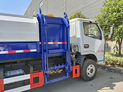 国六东风小多利卡挂桶垃圾车自卸式推杆侧装240L垃圾桶价格图片图片