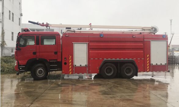 国六重汽豪沃18米举高喷射消防车图片