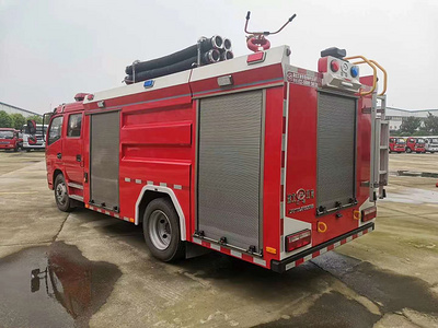 国六东风凯普特5吨水罐消防车图片