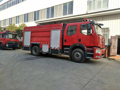 国六消防车解放6-8吨泡沫消防车图片
