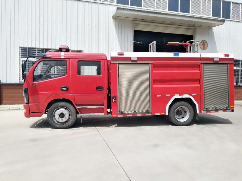 国六消防车东风凯普特5吨水罐消防车图片