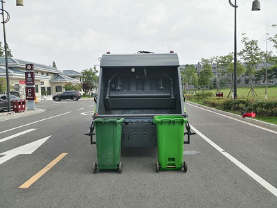 东风国六6方压缩式垃圾车多少钱图片