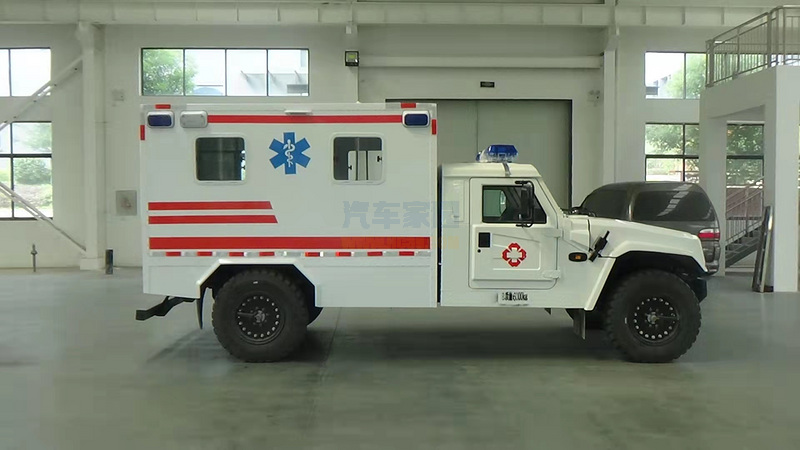 东风猛士越野型救护车全国首发图片