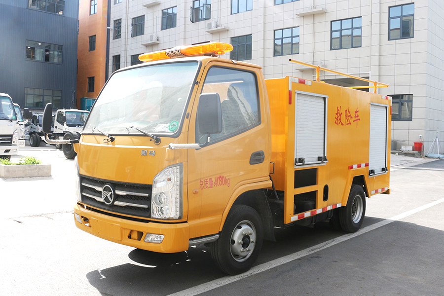 凯马蓝牌小型救险车126马力 1000方城市排涝车