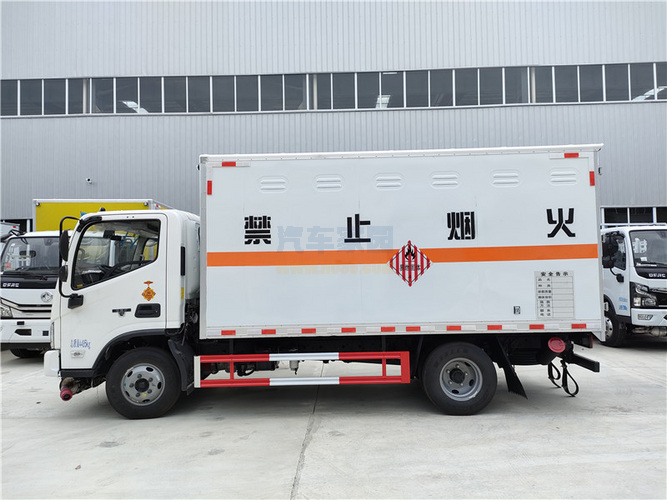 国六福田欧马可蓝牌4米1危险品易燃固体厢式运输车图片