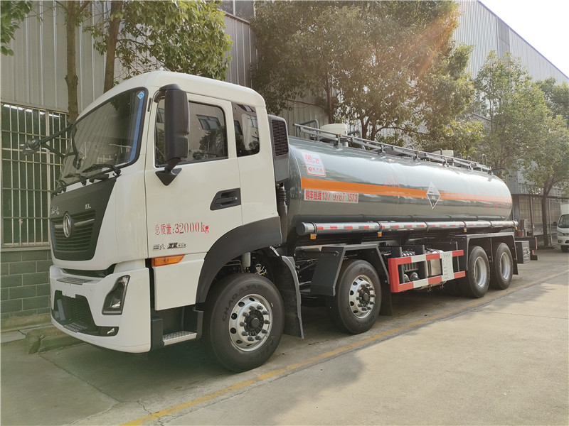 国六东风天龙18吨氢氯酸腐蚀性物品罐式运输车图片