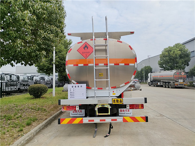 21吨原油罐式运输车 国六解放27.5方铝合金易燃液体运输车图片
