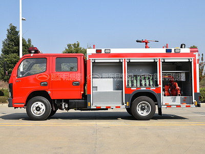 国六 东风多利卡2.5吨水罐消防车图片