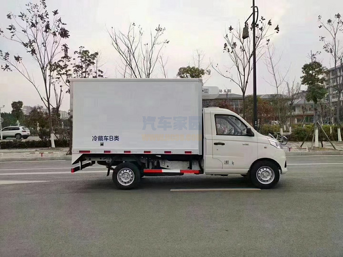 国六福田祥菱3.1米箱体冷藏车厂家现货价格多少钱图片