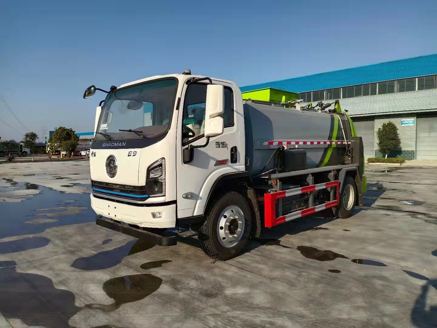 轩德E9获评“绿色节能利器”，陕汽商用轩德E9新能源12吨纯电动餐厨垃圾车