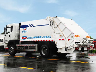 纯电动比亚迪压缩式垃圾运输车12方报价配套240升桶使用图片