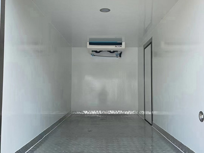 国六福田时代小卡之星3米5柴油冷藏车图片