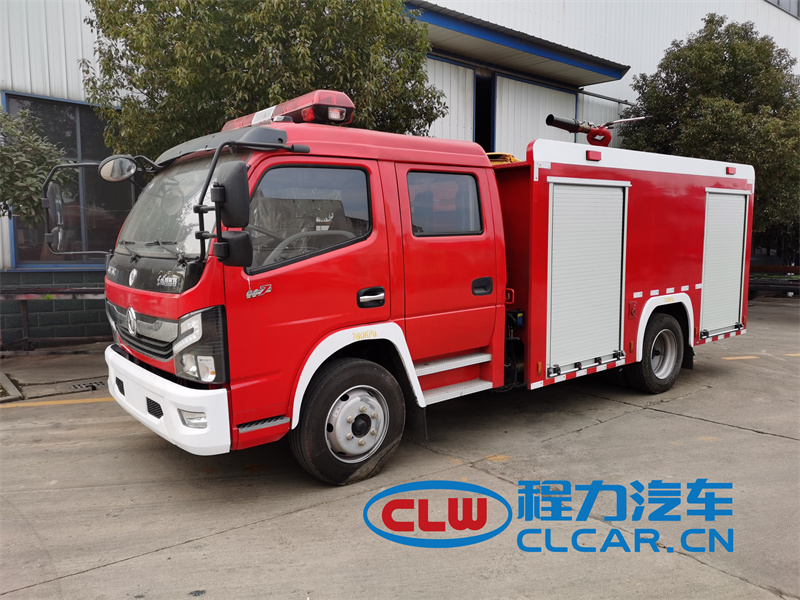 东风多利卡（4吨)泡沫消防车