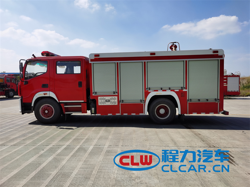国六福田（6吨）水罐消防车